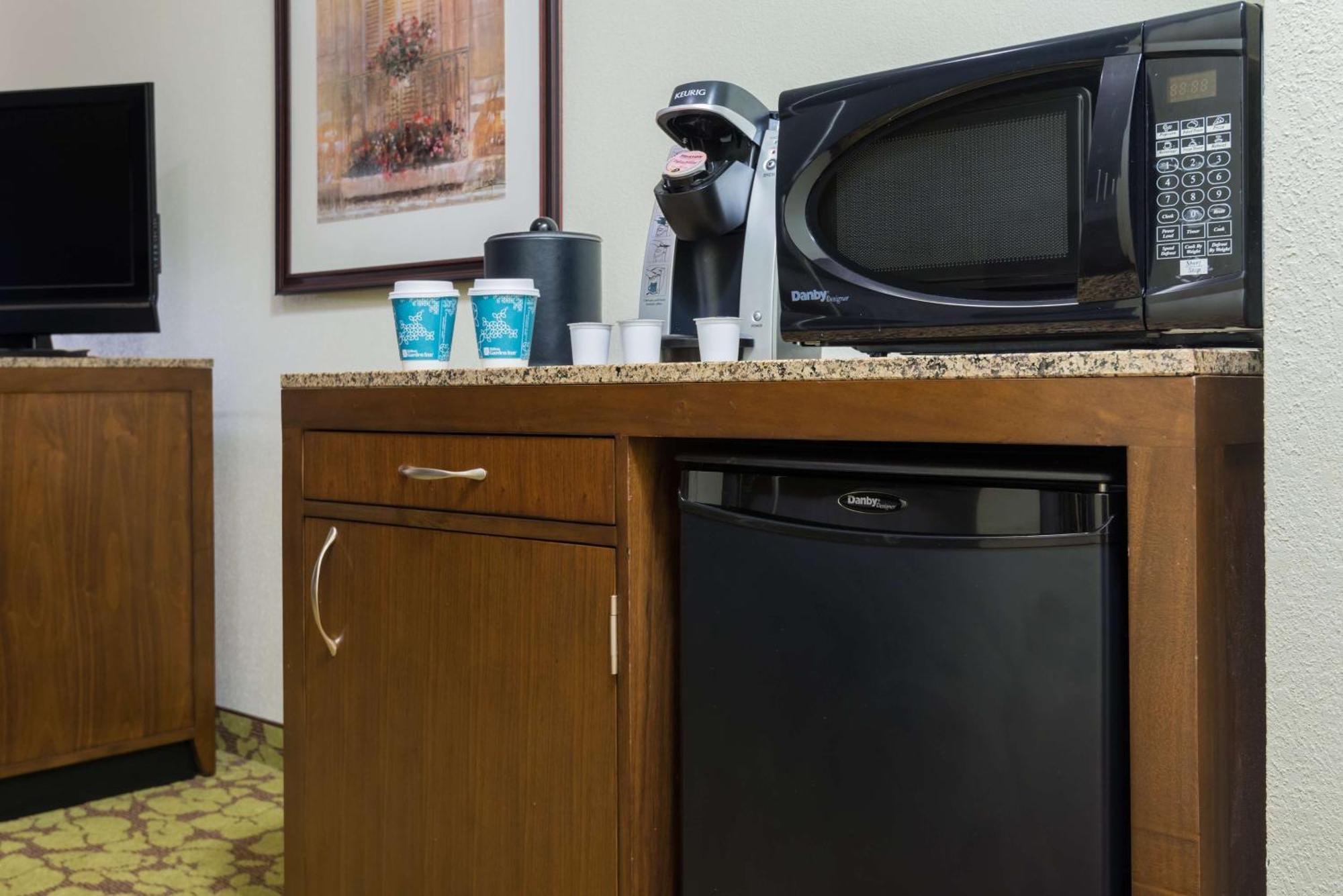 Hilton Garden Inn Atlanta North/Alpharetta Esterno foto