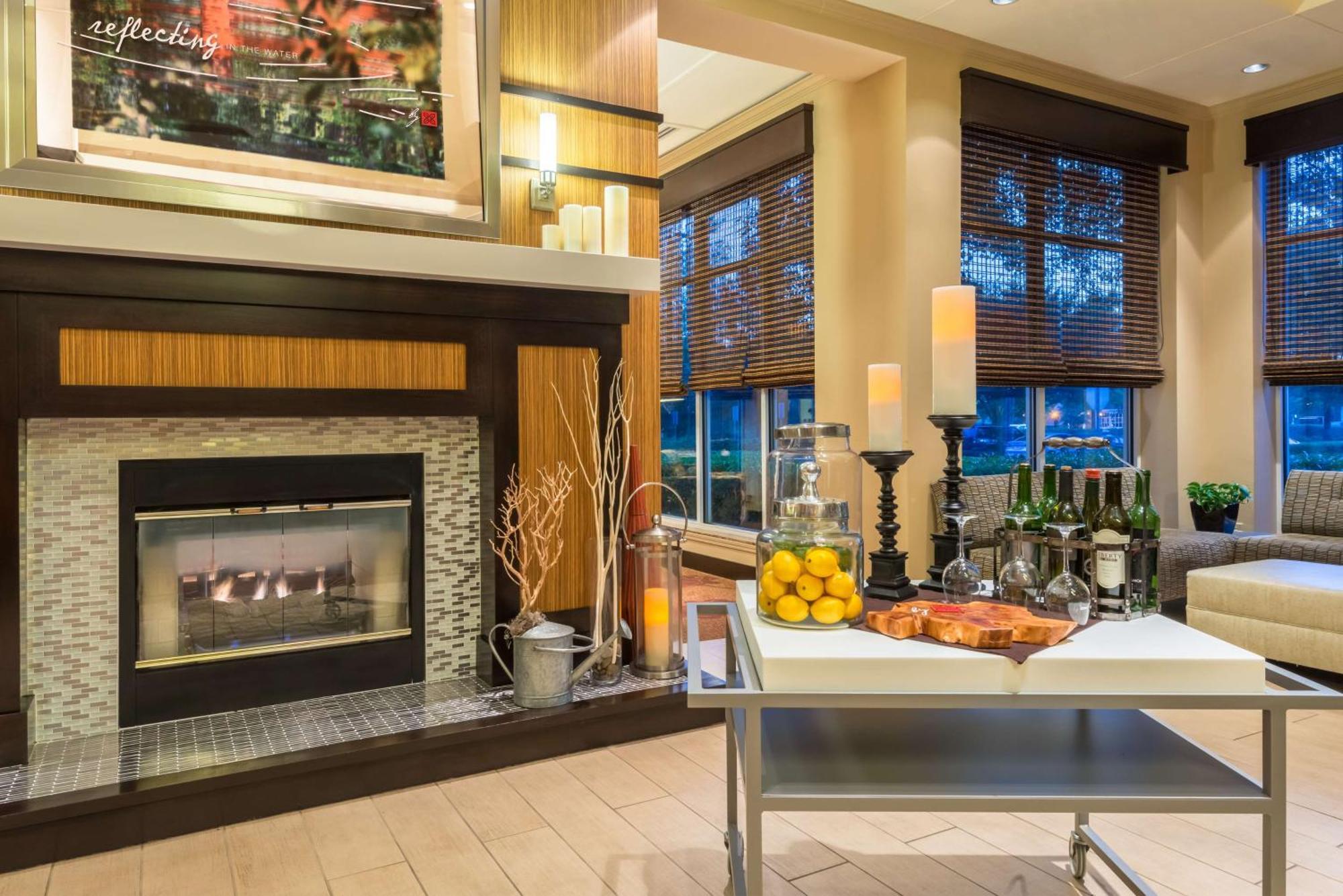 Hilton Garden Inn Atlanta North/Alpharetta Esterno foto